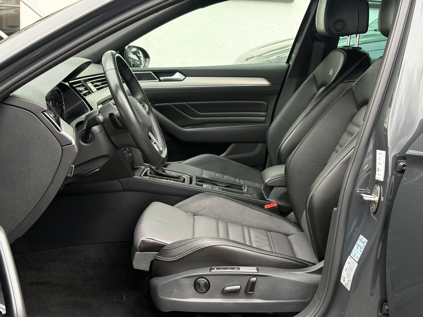 Volkswagen Passat 2.0 TSI DSG Variant 2x R LINE SPORT PAKET