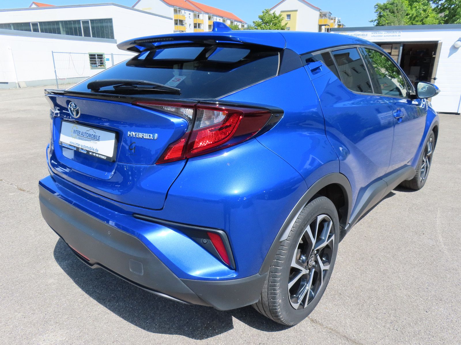 Toyota C-HR 1.8 Hybrid Style - Samsaru's Car Outlet