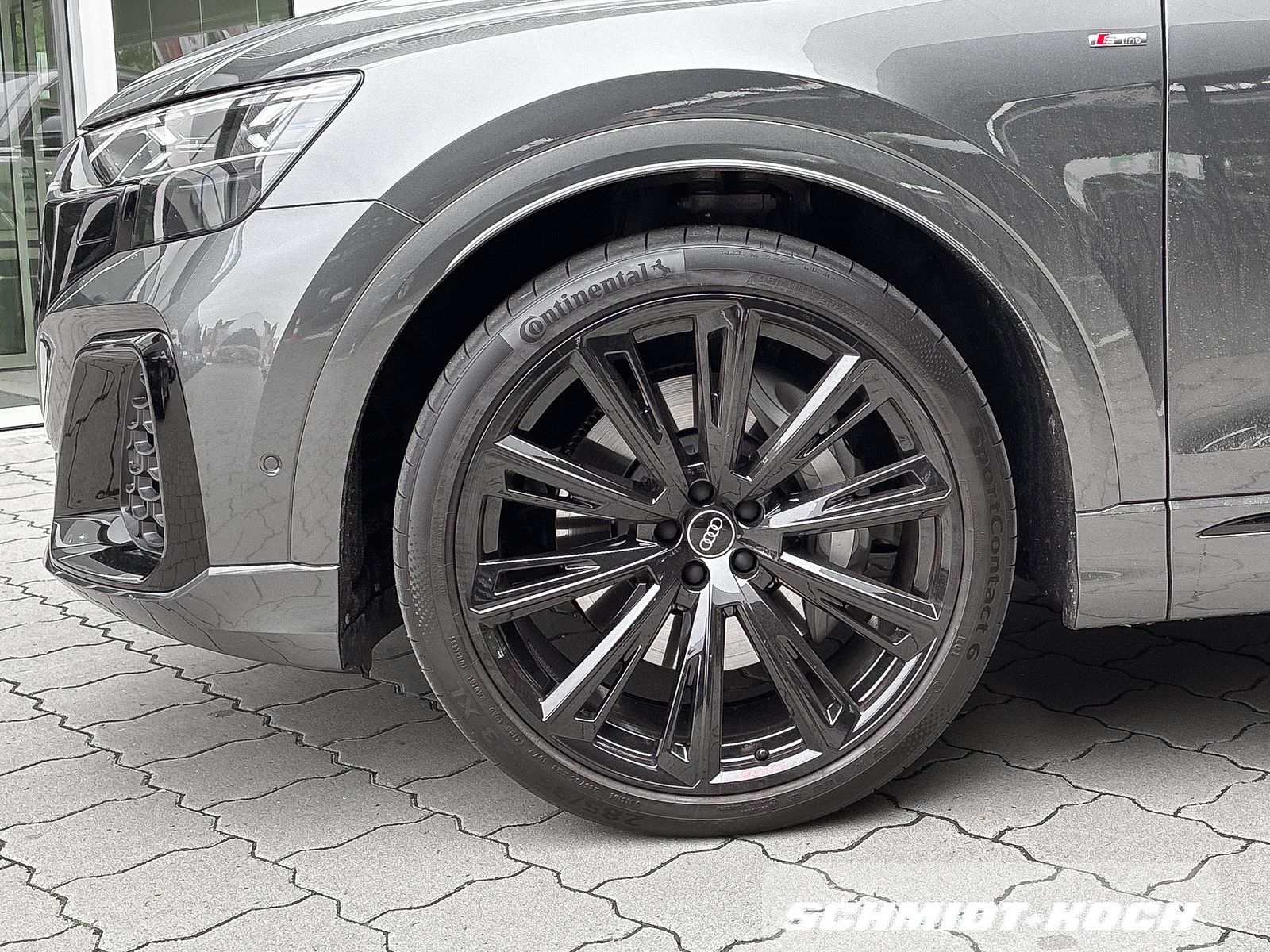 Audi Q8 SUV TFSI e quattro S line Stronic UPE129 NAVI