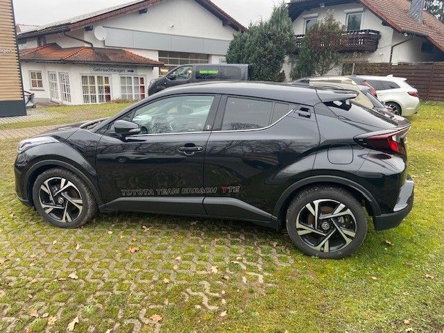 Toyota C-HR Hybrid - Samsaru's Car Outlet
