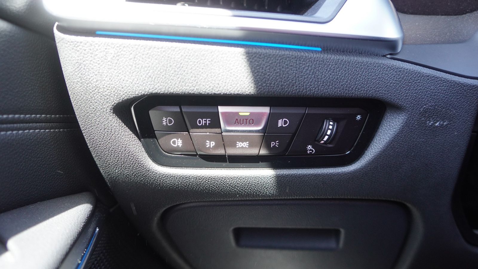 BMW 320e Touring xDrive Sport Line - Samsaru's Car Outlet