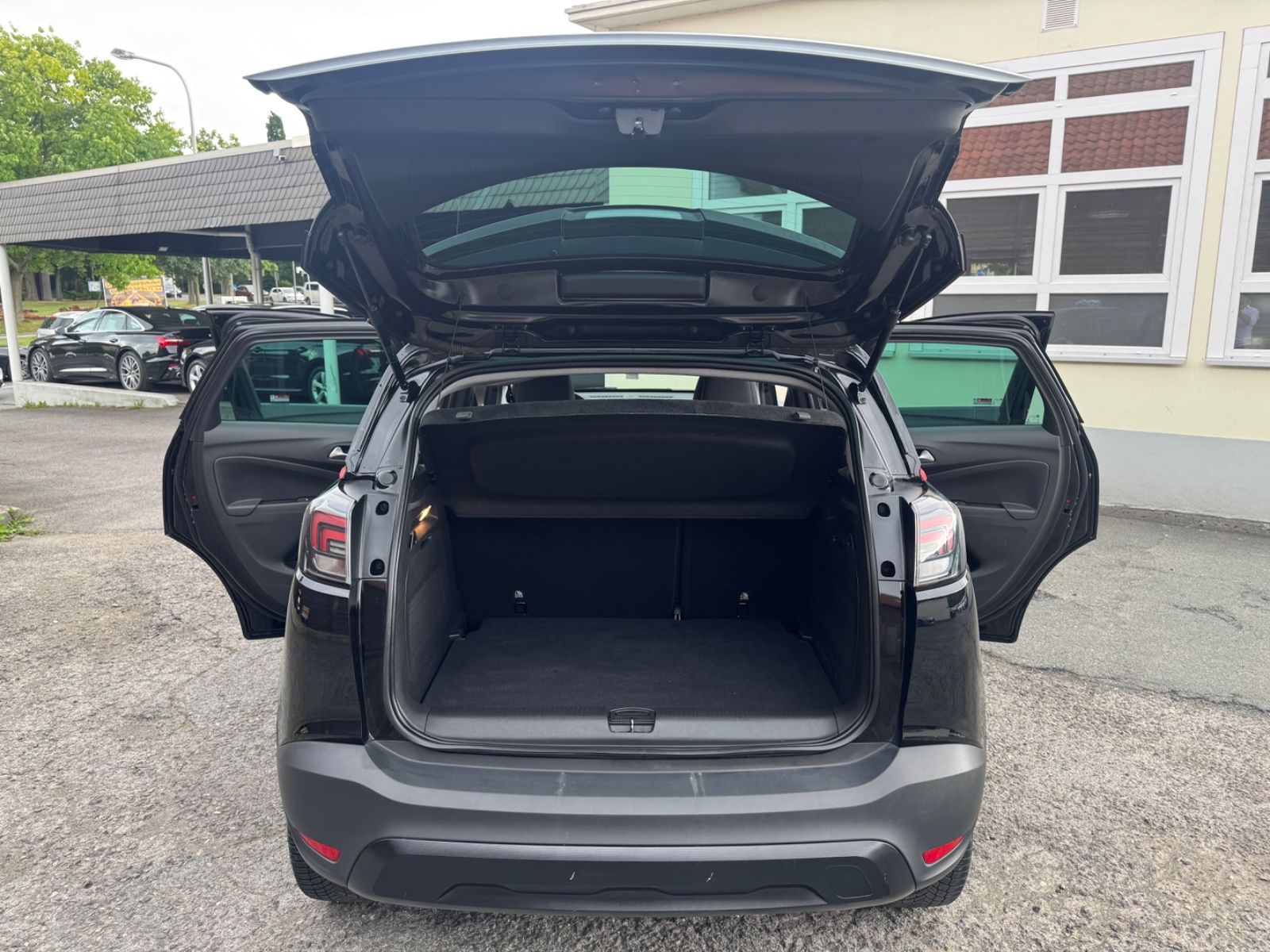 Opel Crossland X GS Line - Samsaru's Car Outlet