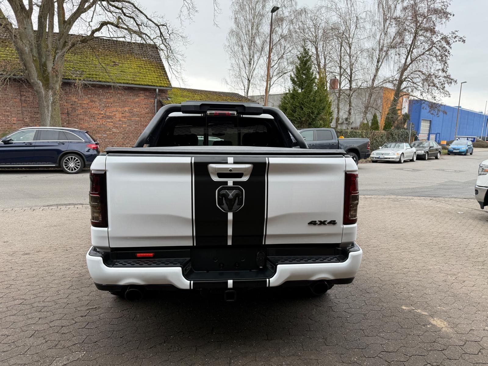 Dodge SPORT*LIFT*ROLLBAR*OFFROAD*4X4*NAVI*AHK*GARANTIE