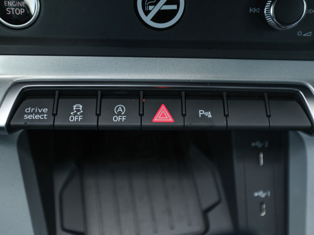 Audi Q3 S line 35 TDI quattro - Samsaru's Car Outlet