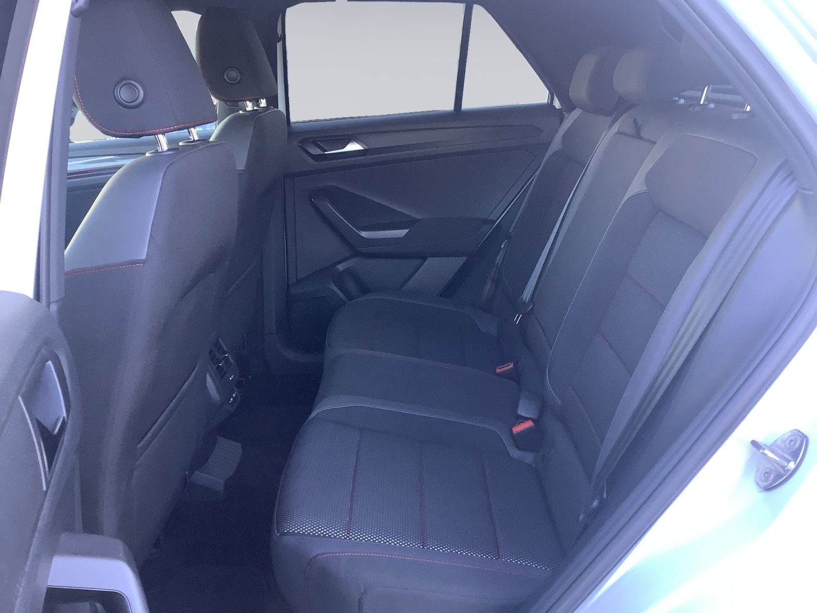 Volkswagen T-Roc 2.0TSI 4M DSG SPORT - Samsaru's Car Outlet