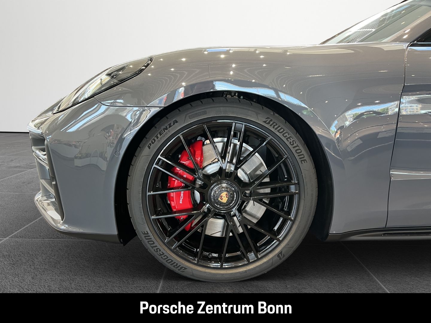 Porsche Panamera GTS BOSE Sport Chrono Sportabgasanlage