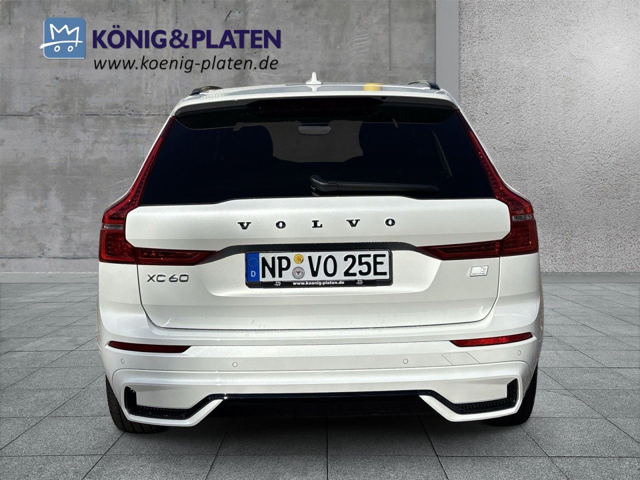 Volvo XC60 T6 AWD Plus Dark Plug-In - Samsaru's Car Outlet