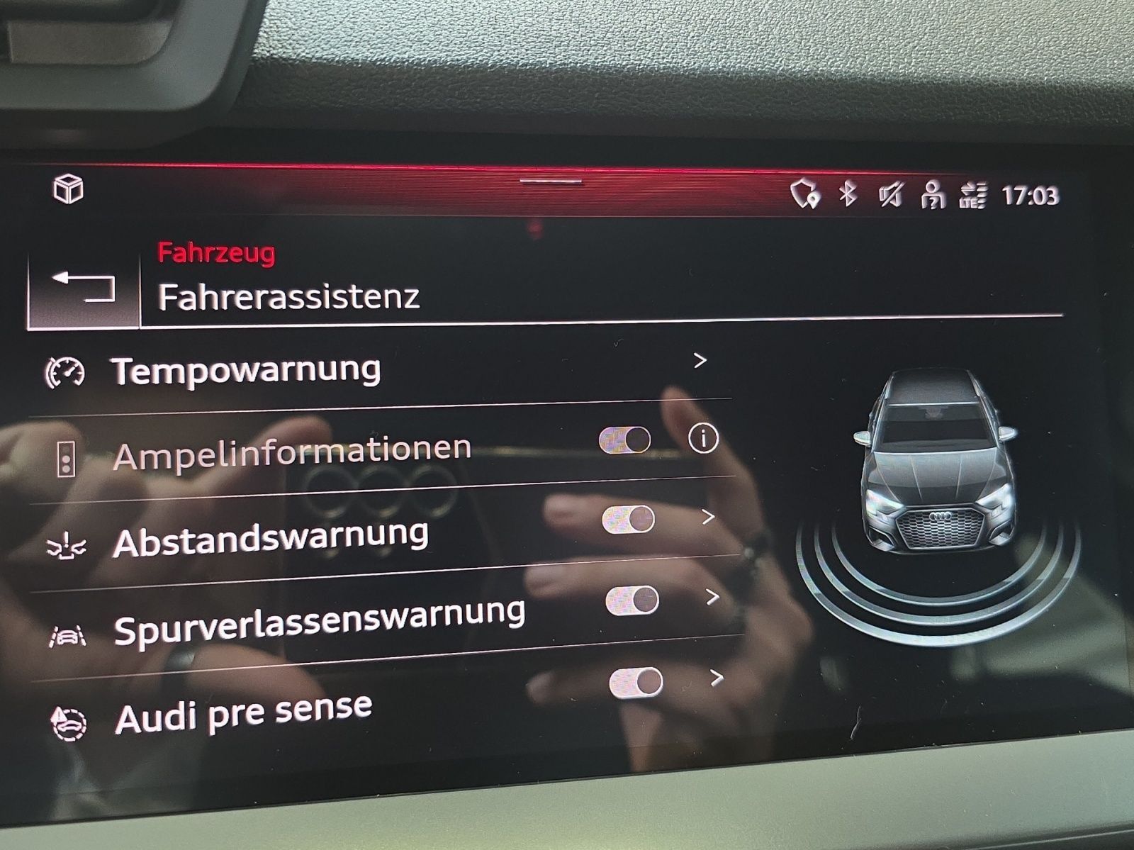 Audi A3 Sportback 40 TFSI e SITZHZG LM16 DAB