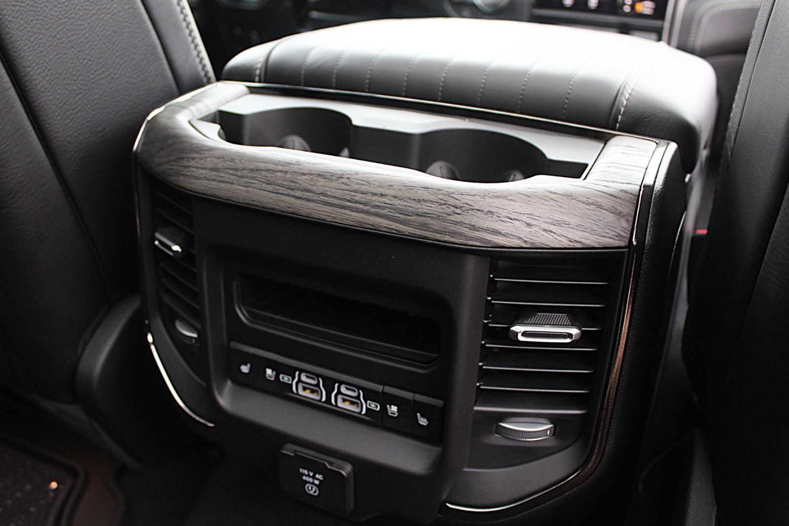 Dodge RAM LIMITED Night, HUD, Massage, RBX