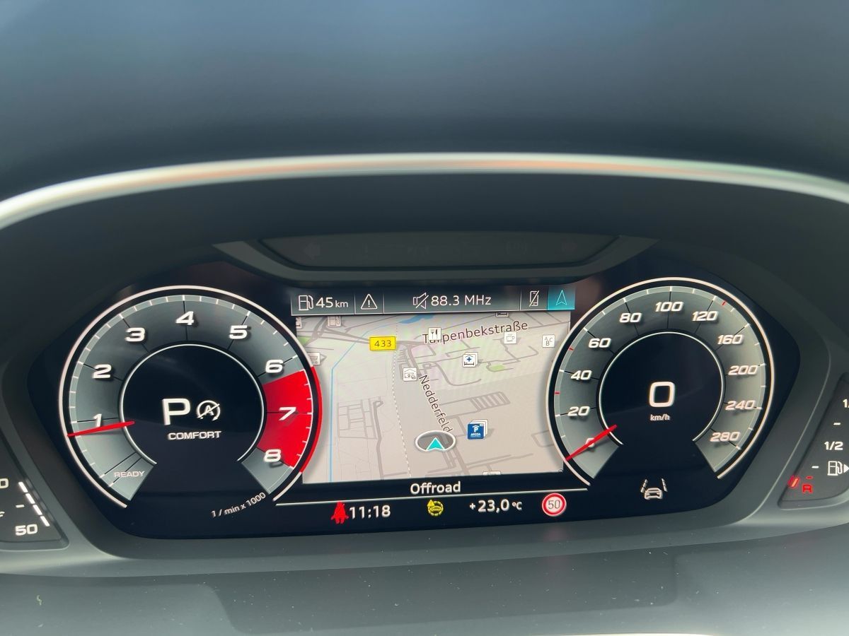 Audi Q3 Sportback 40 TFSI S line quattro - Samsaru's Car Outlet