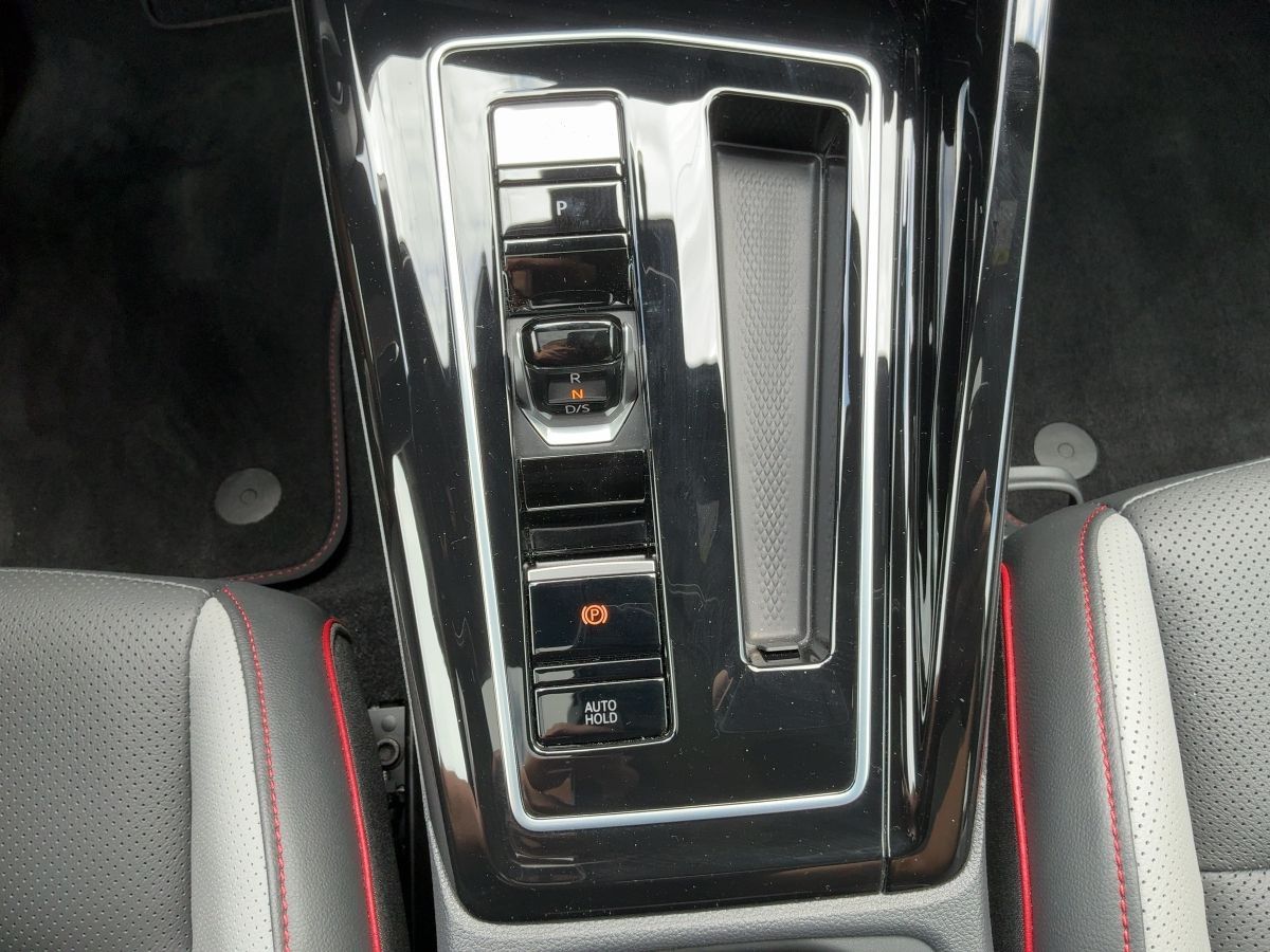 Volkswagen Golf VIII GTI Clubsport 5JG+LEDER+MATRIX+PANO+19