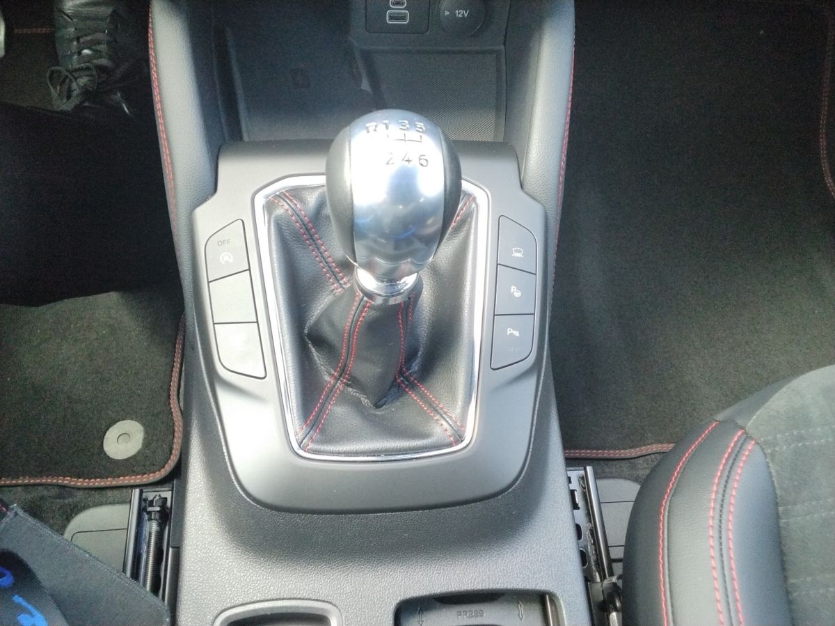 Ford Kuga ST-Line X - Samsaru's Car Outlet