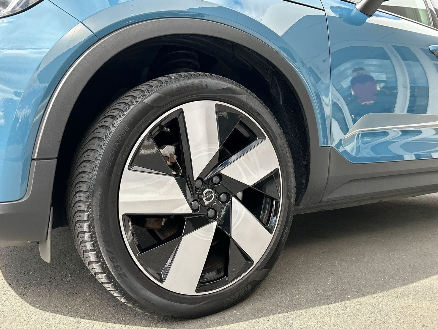 Volvo XC40 Recharge P8 Pure Electric Plus 20'' Allwett