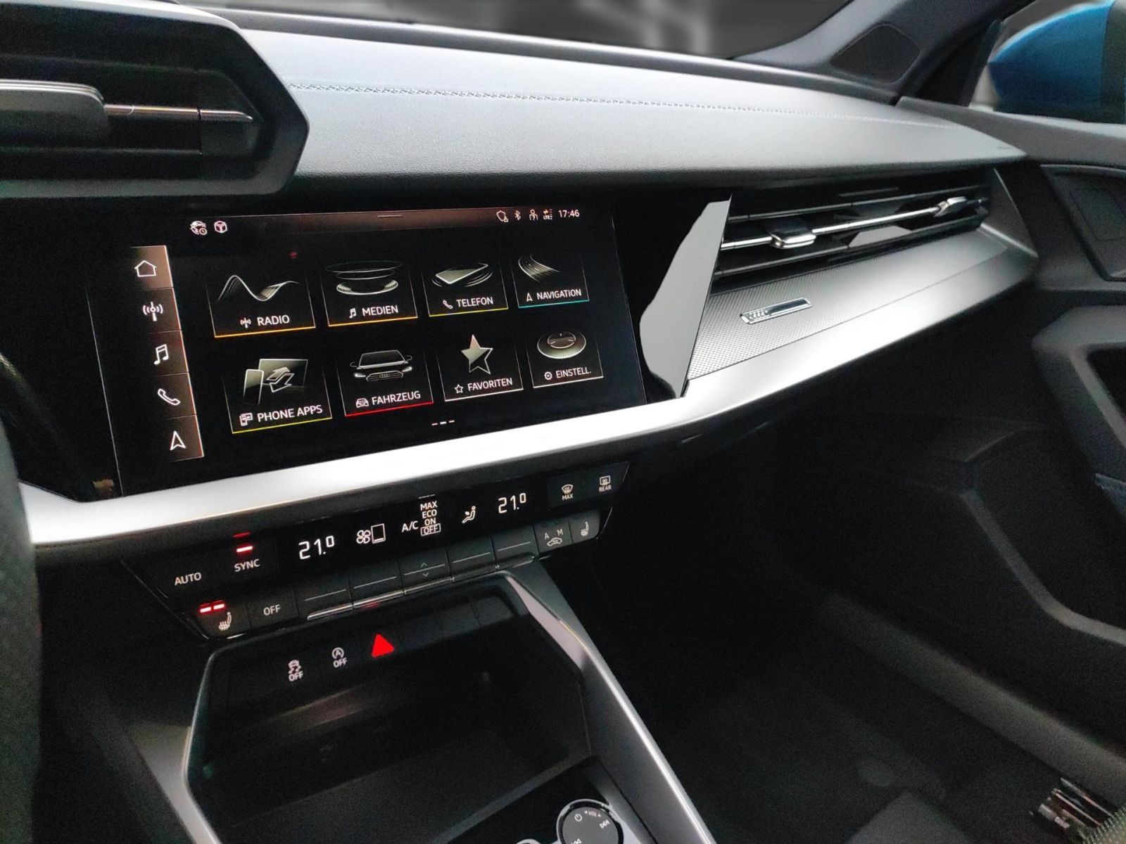 Audi A3 Sportback 30 TFSI S line int. S tronic *AHK*