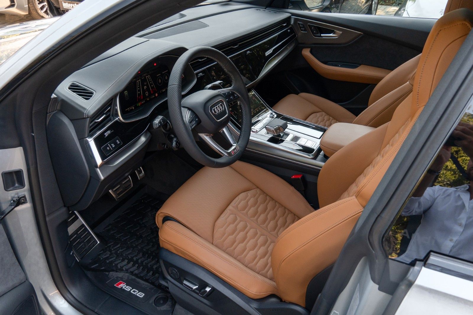 Audi RS Q8 PERFORMANCE.SOFTC.MATRIX.B&W.360°.KERAMIK