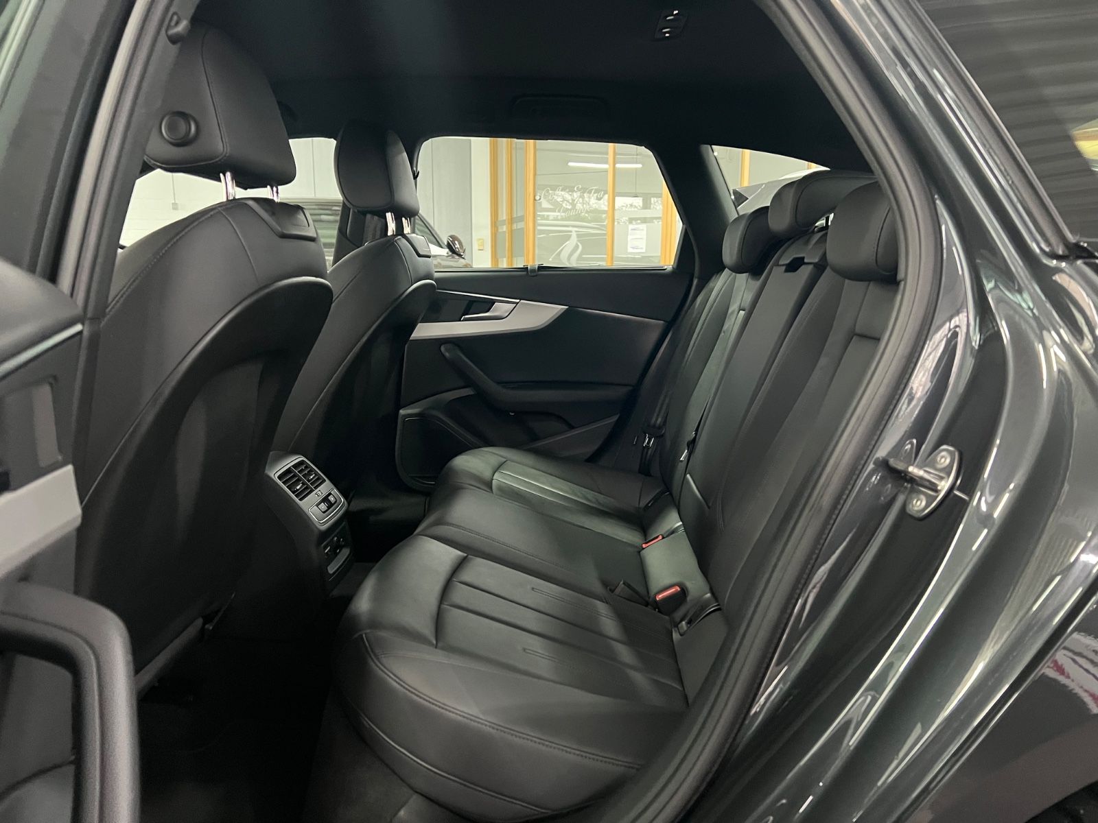 Audi A4 Avant 40 TDI quattro advanced VIELE EXTRAS
