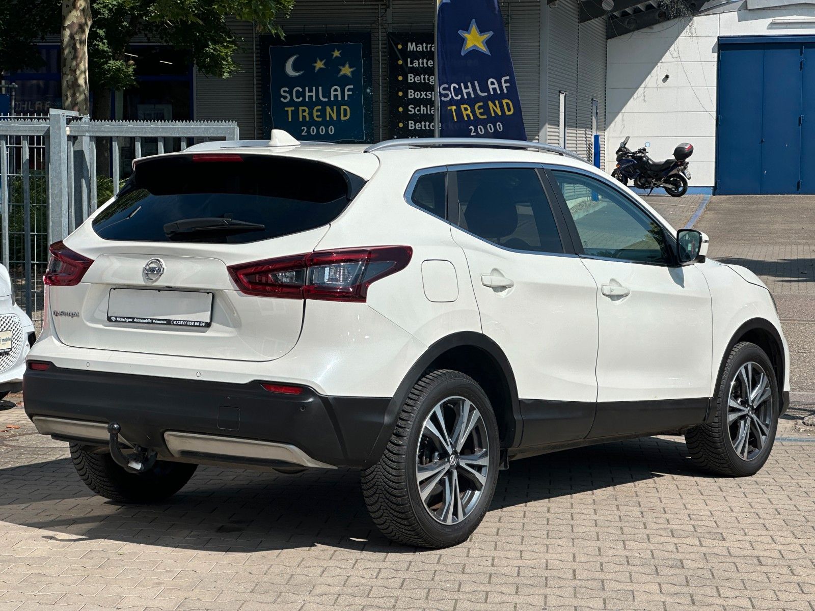Nissan Qashqai 1.3 - Samsaru's Car Outlet