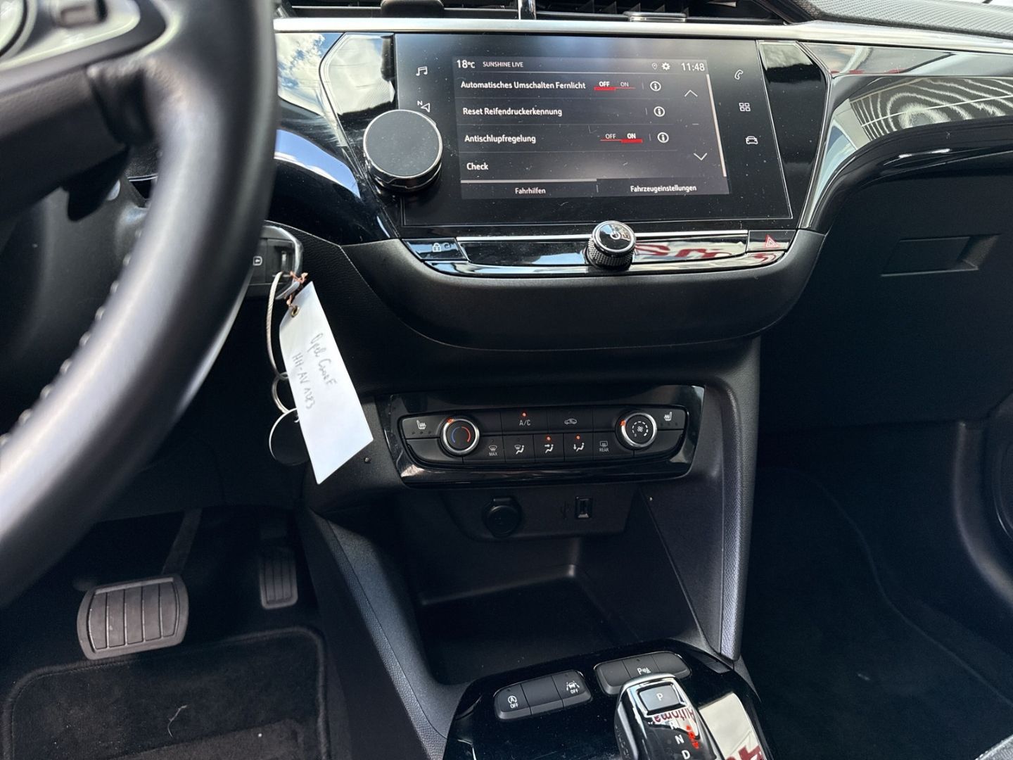 Opel Corsa Elegance - Samsaru's Car Outlet