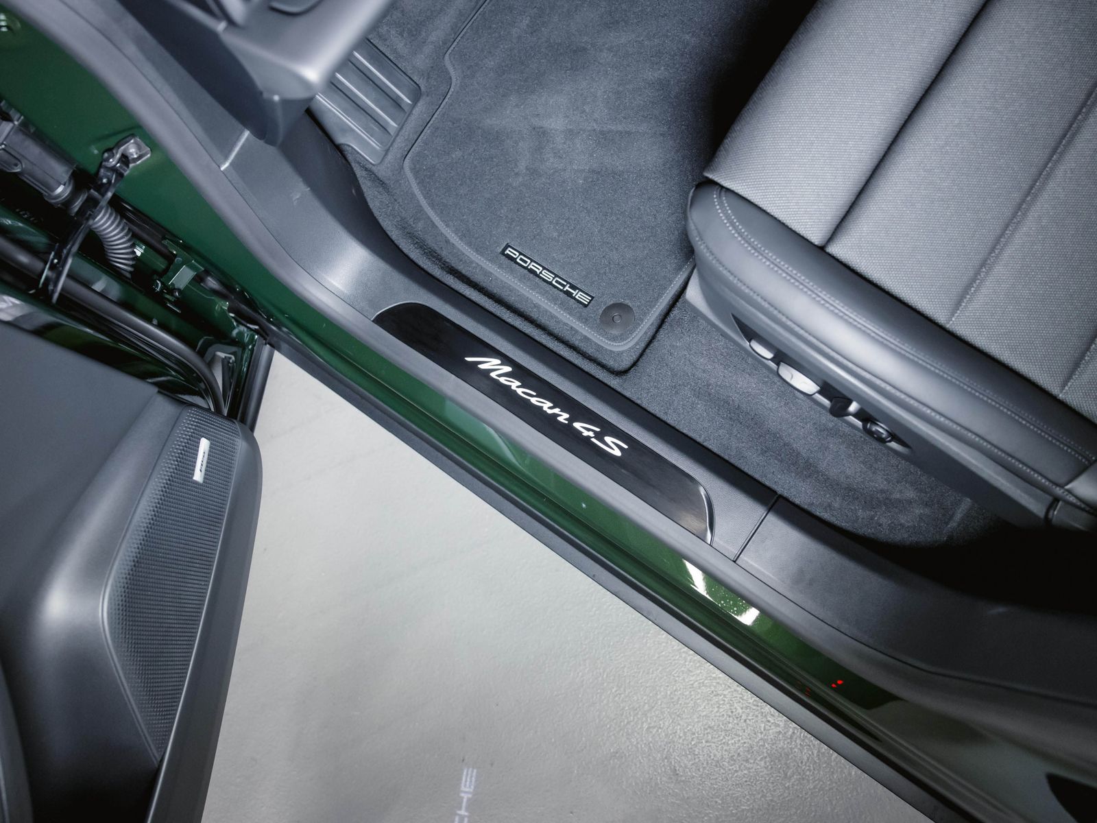 Porsche Macan 4S Electric - Samsaru's Car Outlet