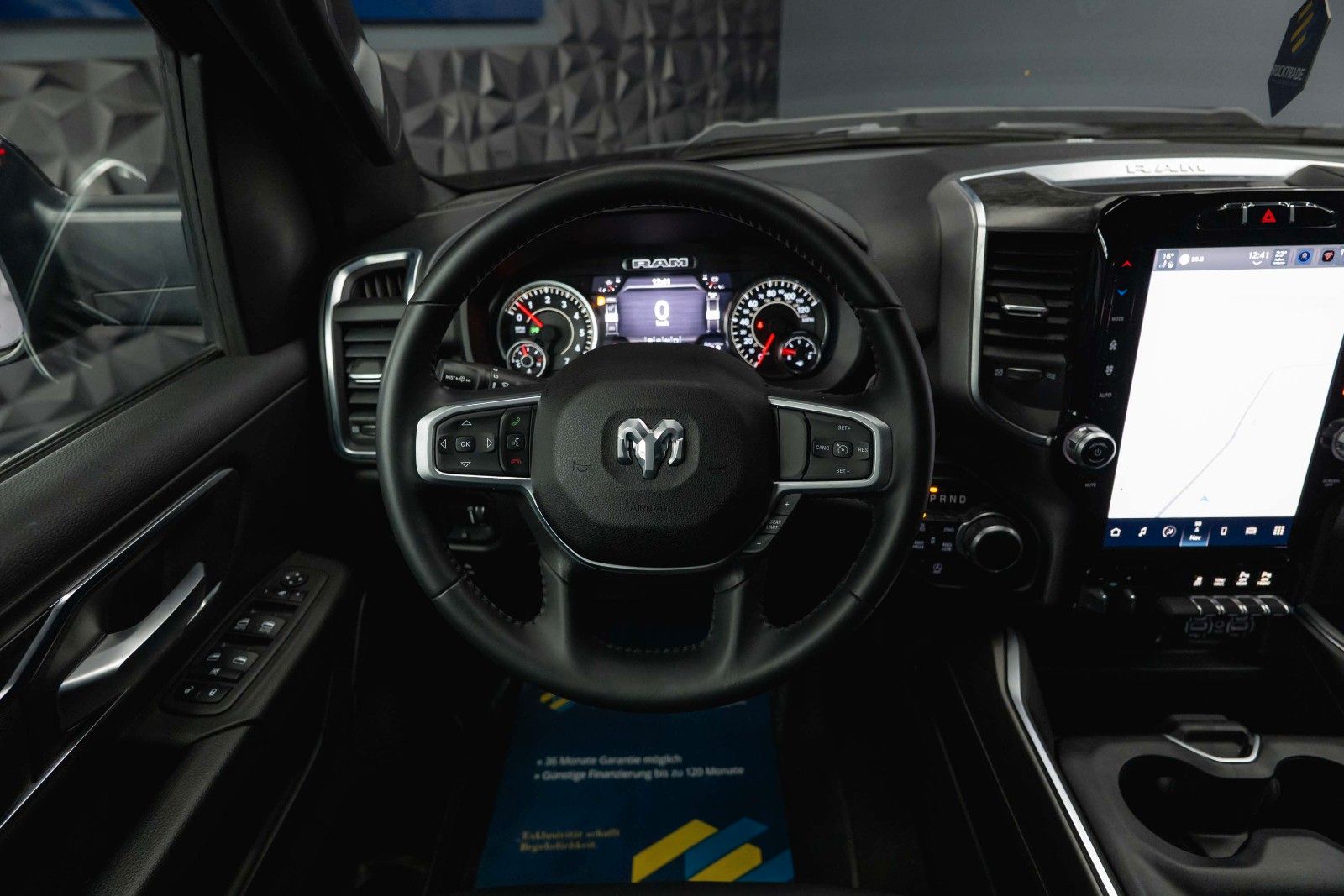 Dodge RAM 5.7 V8 HEMI 4x4 OFFROAD Night Limited 19%