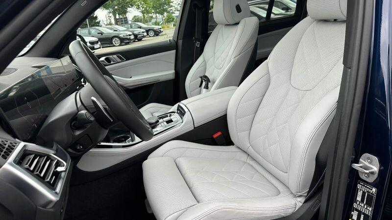 BMW X5 xDrive50e M Sport Pro AHK LUFT INTEG ACC AUTO