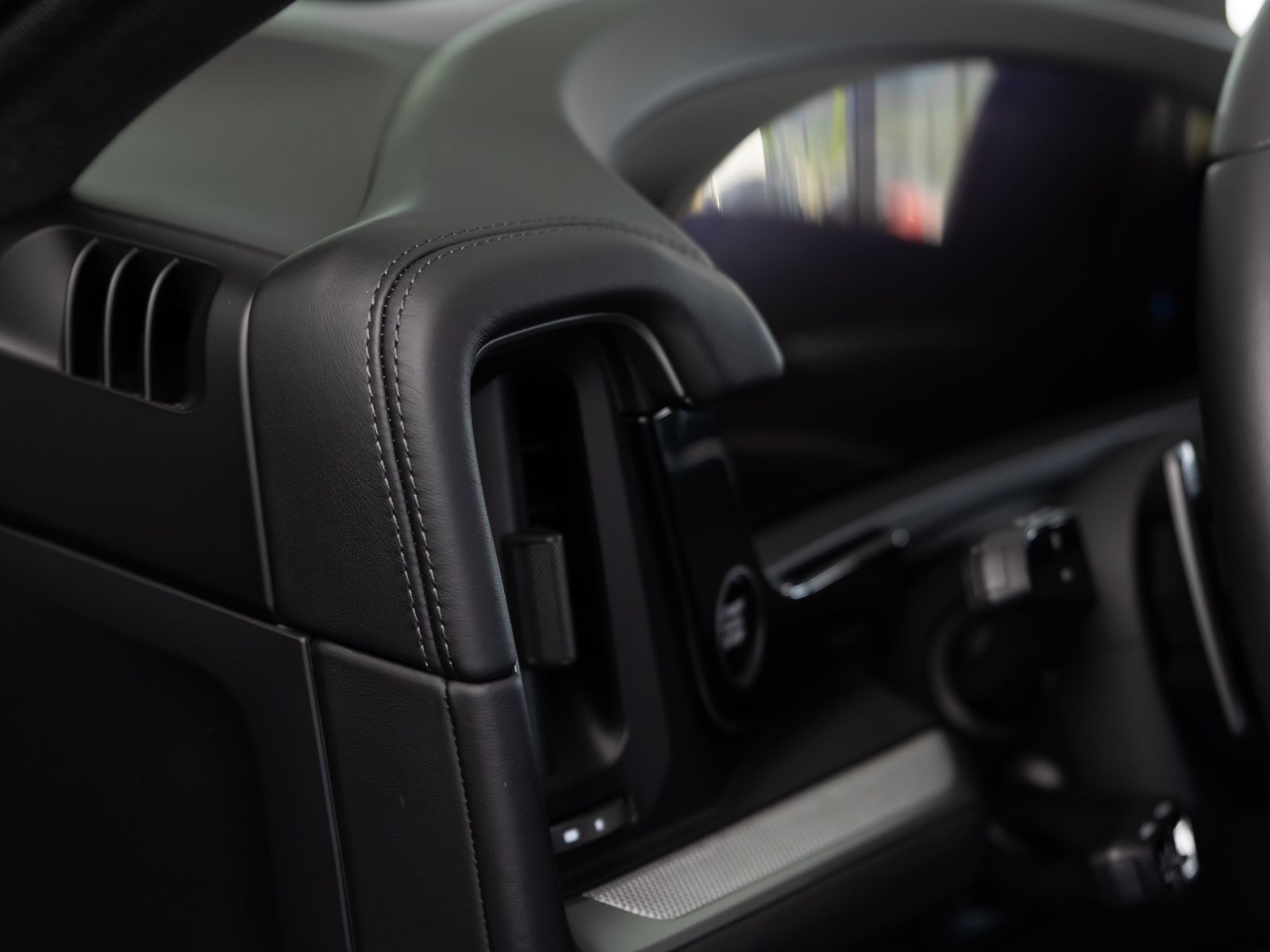 Porsche Cayenne S E-Hybrid SportDesign/DVD im Fond/AHK
