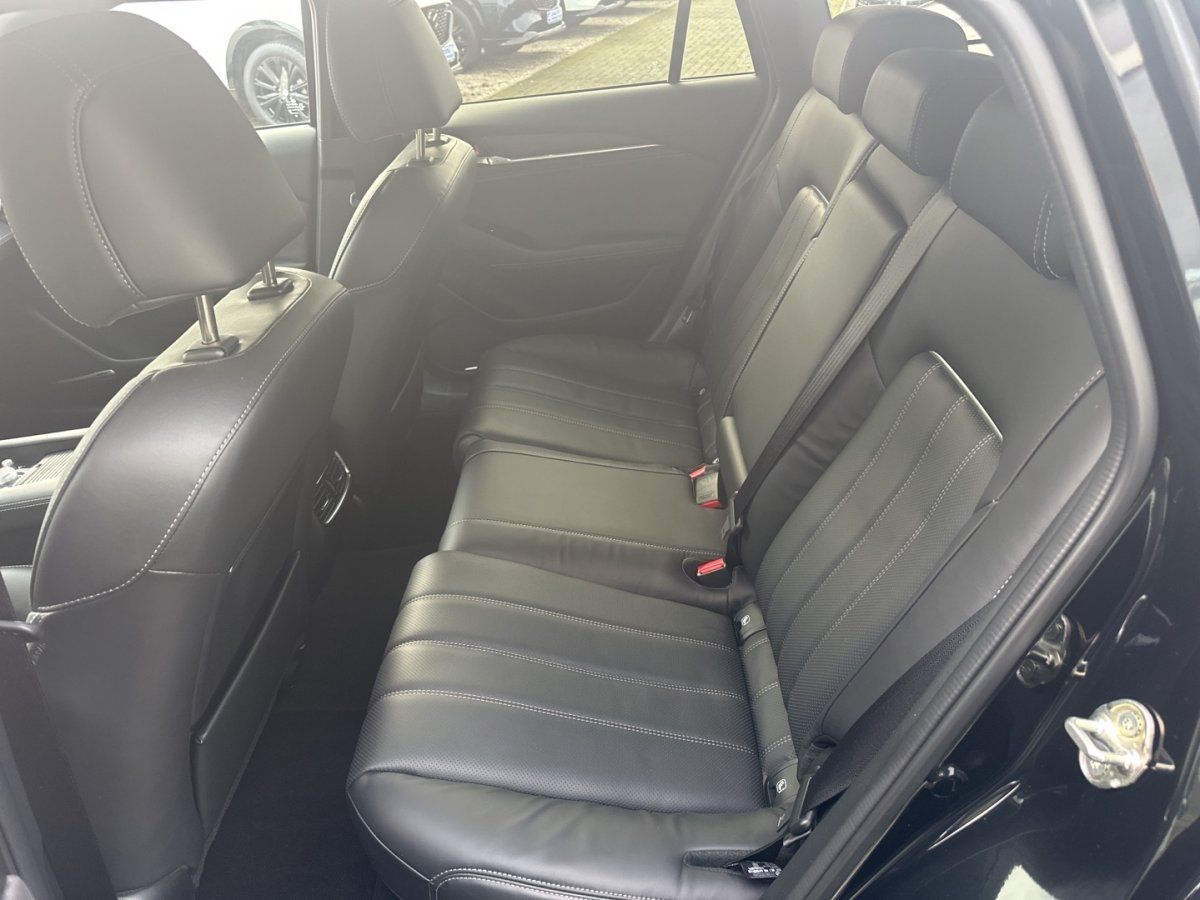 Mazda 6 2.5L SKYACTIV G 194 6AT FWD TAKUMI SUNR