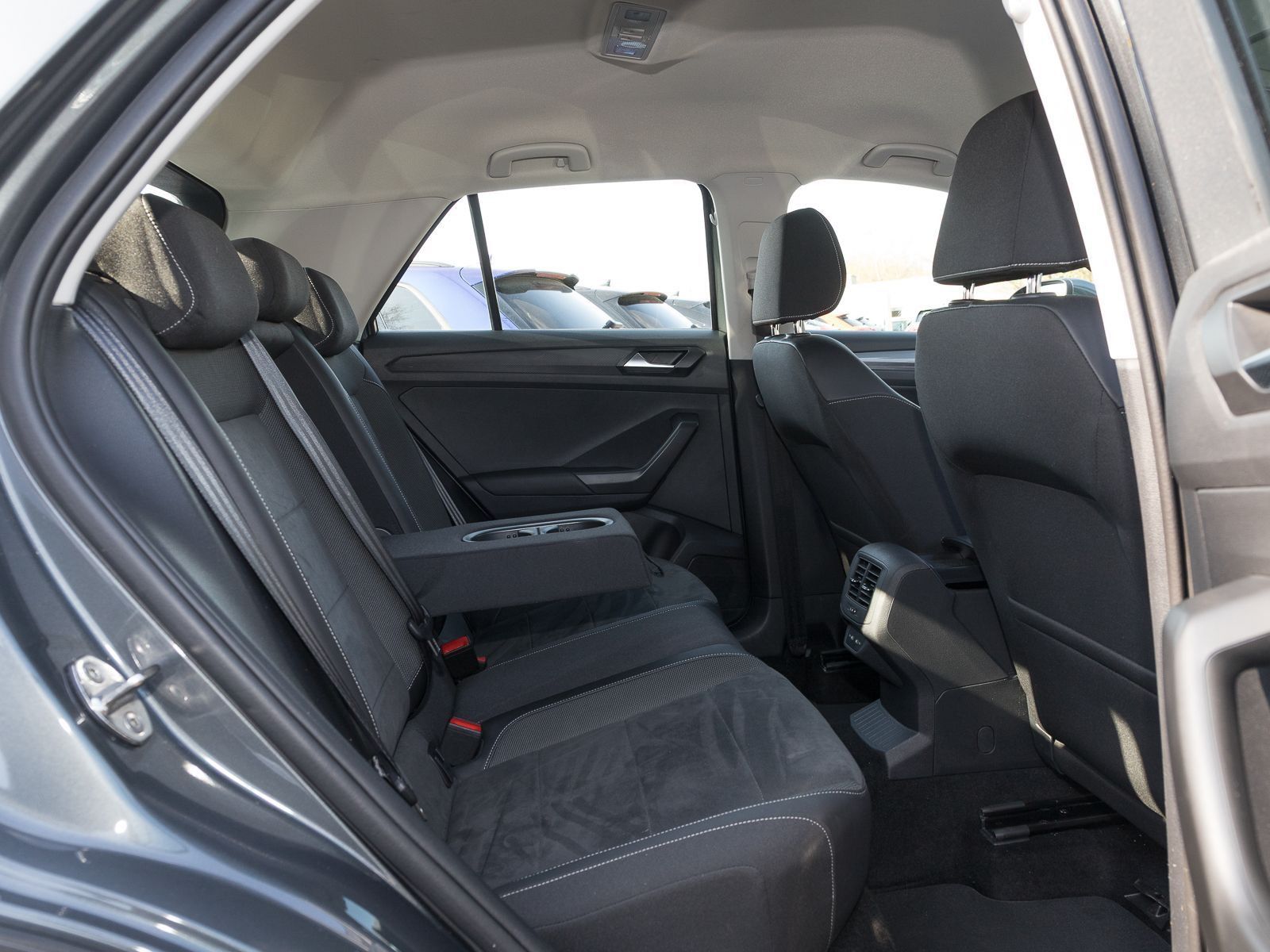 Volkswagen T-Roc 1.5 TSI DSG STYLE - Samsaru's Car Outlet