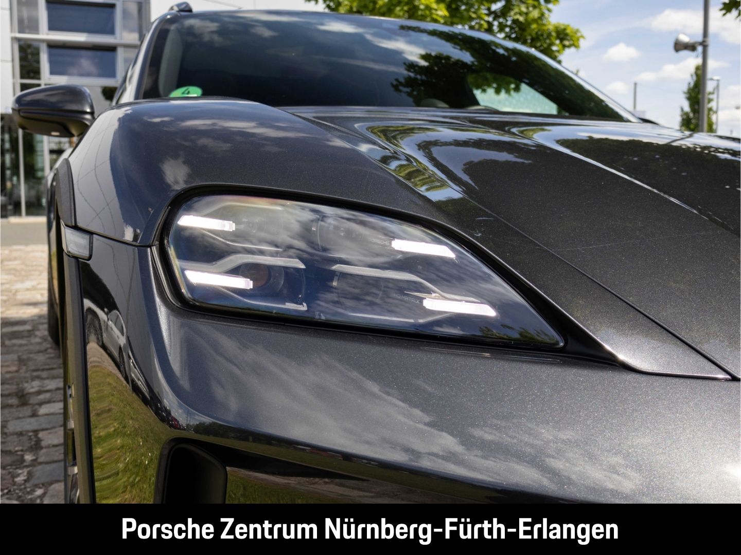 Porsche Taycan 4S Cross Turismo Achslenkung HD-Matrix In