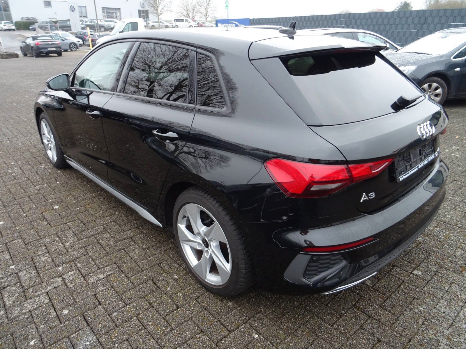 Audi A3 Sportback 30 TFSI S line Navi LED SHZ Virtual