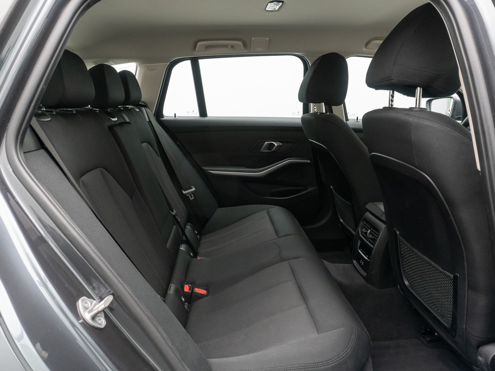 BMW 320d Advantage - Samsaru's Car Outlet