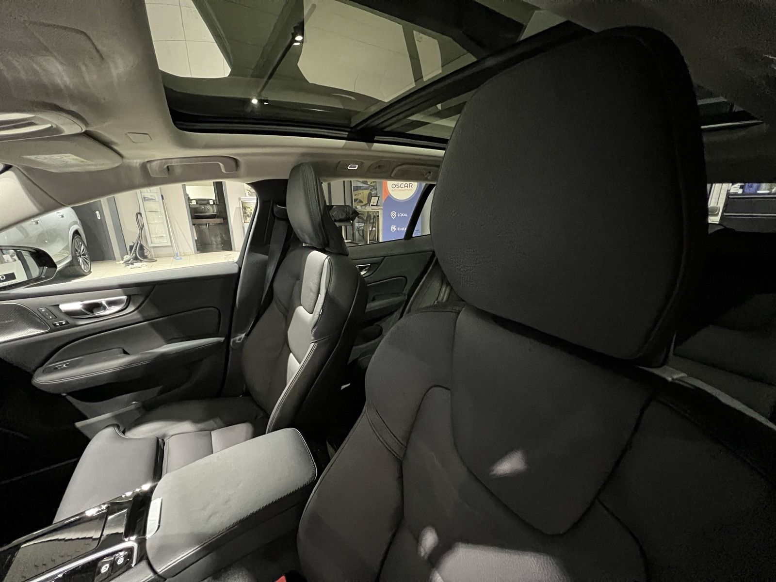 Volvo V60 T6 Plus Dark Recharge AWD ACC Pano AHK 360°