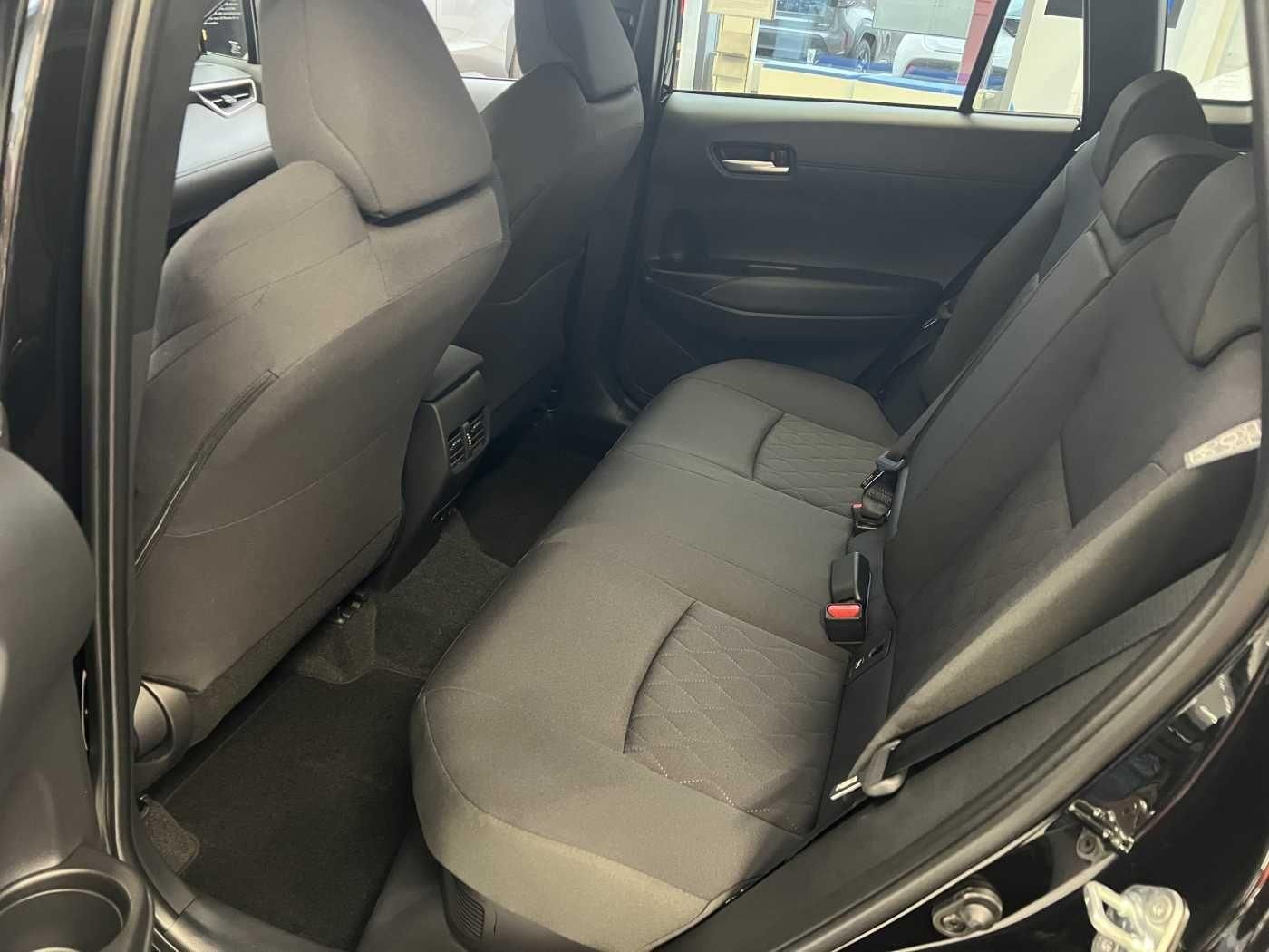 Toyota Corolla Cross 2.0 Hybrid Team D + Premium-Paket