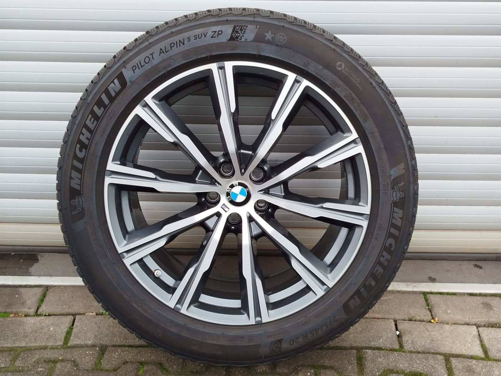 BMW X5 XDrive 45e M Sport AHZ DAB KAM Winterräder