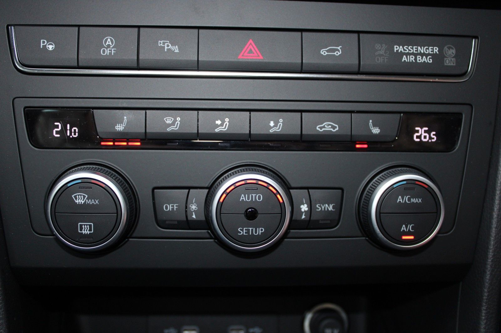 Seat Ateca Style 1.5 TSI DSG+360°+KESSY+ACC+AHK+NAVI+