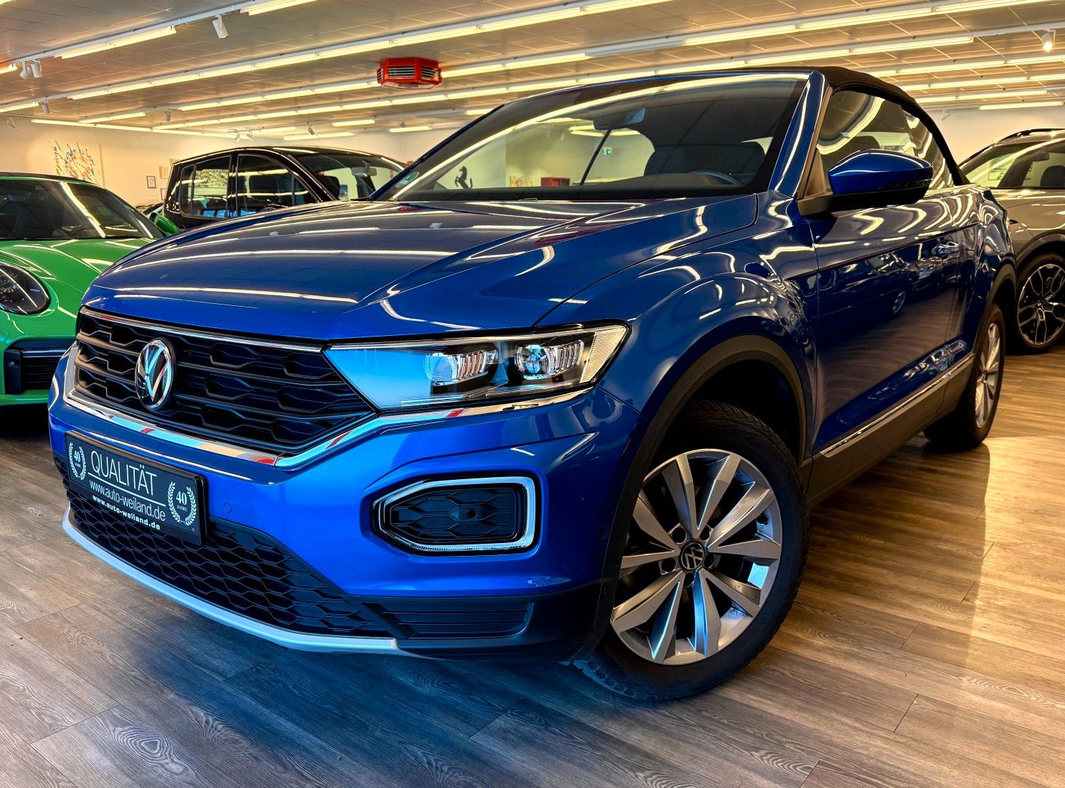 Volkswagen T-Roc 1.5 TSI - Samsaru's Car Outlet