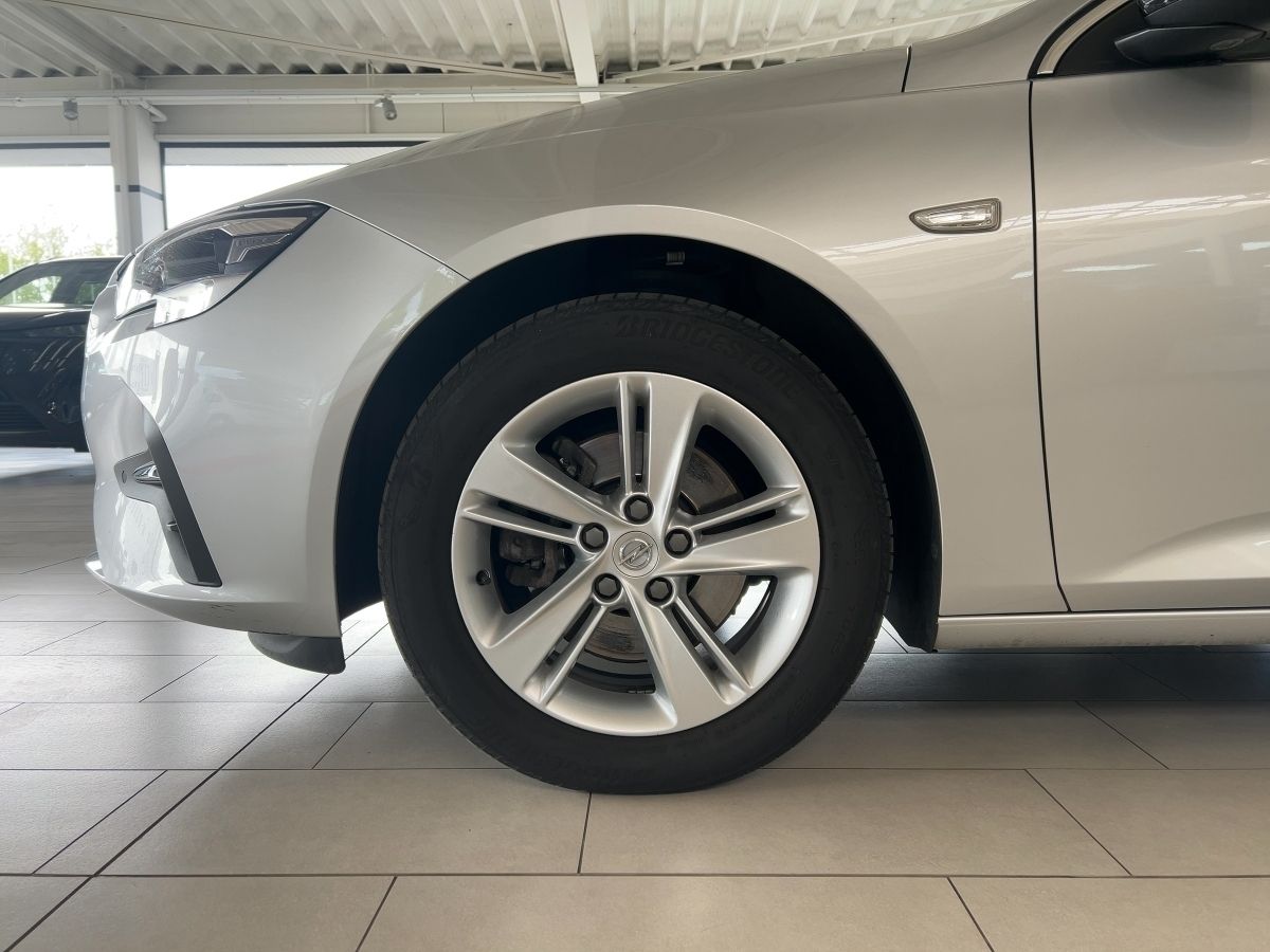 Opel Insignia 2.0 CDTI Elegance - Samsaru's Car Outlet