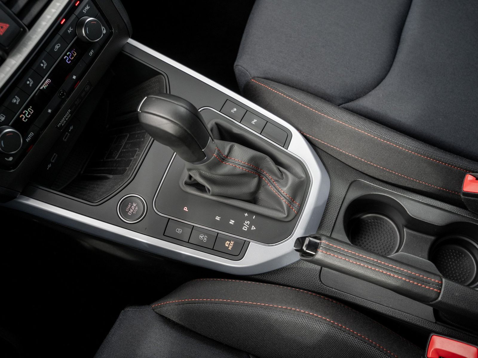 Seat ARONA FR 1.0 TSI DSG AHK Kam. Navi Virtual ACC