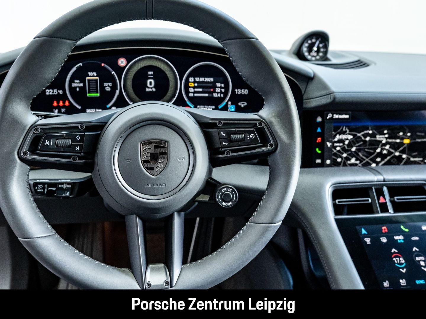 Porsche Taycan Turbo S Cross Turismo Burmester PCCB