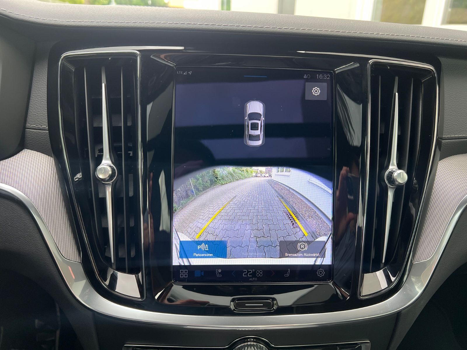 Volvo S60 B5 AWD Geartronic Ultimate Dark -40%