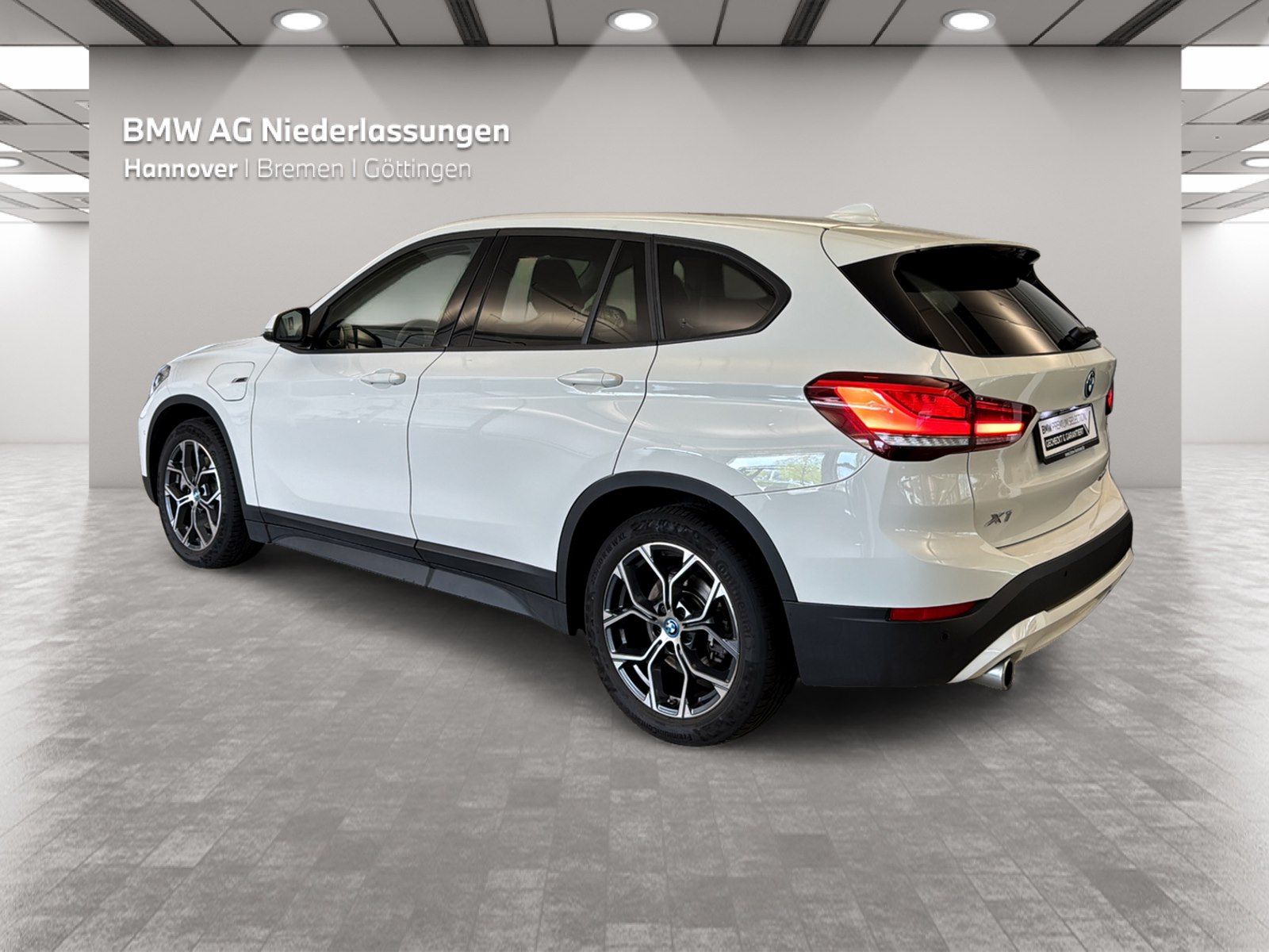 BMW X1 xDrive25e - Samsaru's Car Outlet