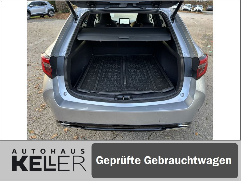 Toyota Corolla 1.8 Hybrid Touring Sports Teamplayer