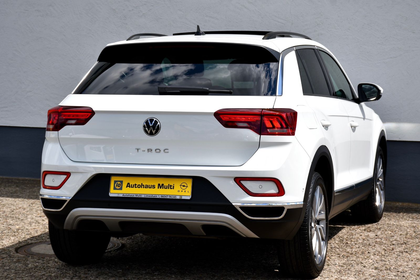 Volkswagen T-Roc Style - Samsaru's Car Outlet