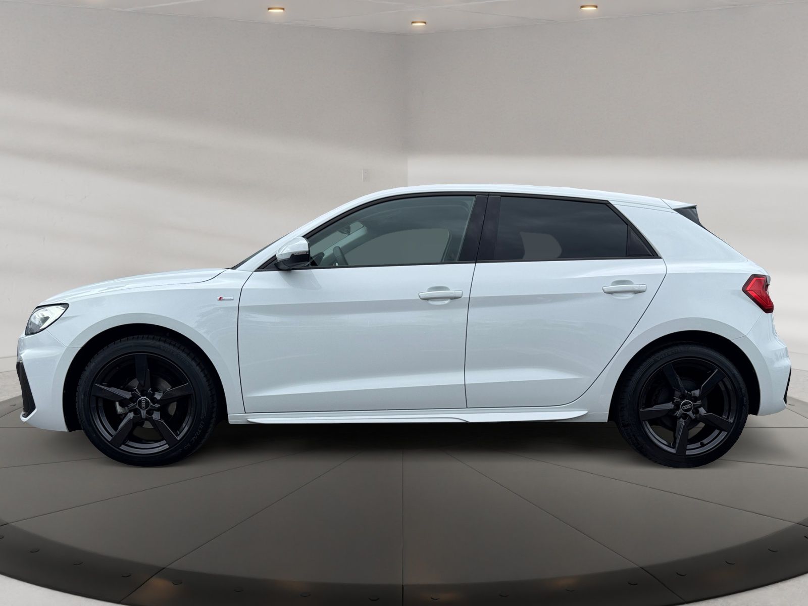 Audi A1 Sportback S line 25 TFSI S tronic - Samsaru's Car Outlet