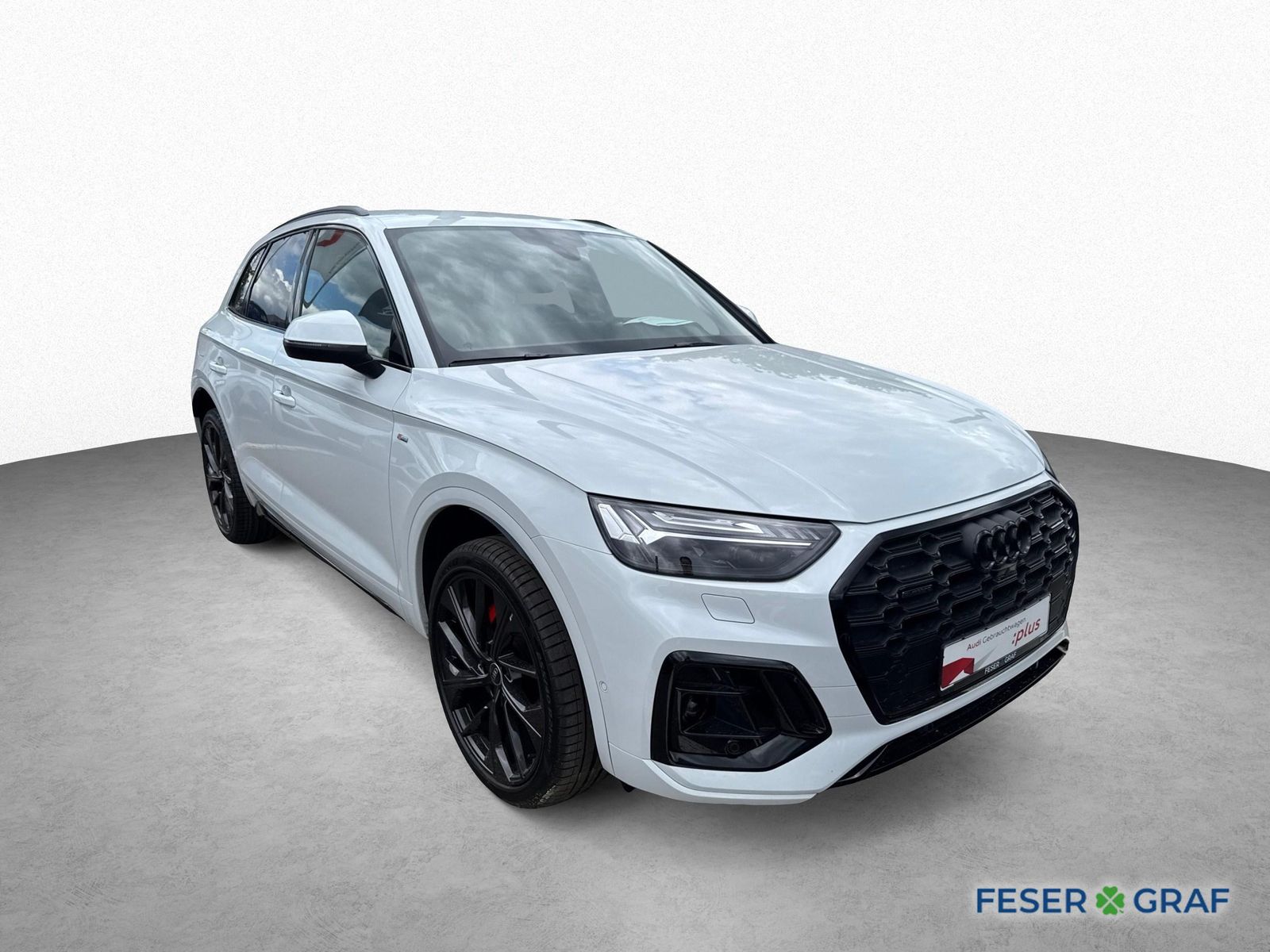 Audi Q5 40 TDI quattro S line - Samsaru's Car Outlet