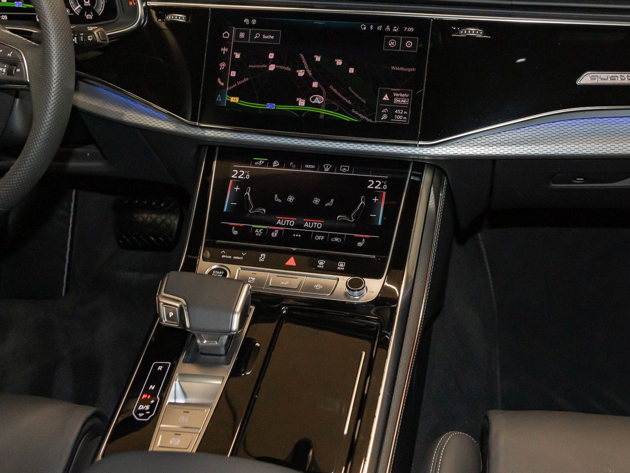 Audi Q7 SUV TFSIe S line 60 TFSI e quattro tiptronic