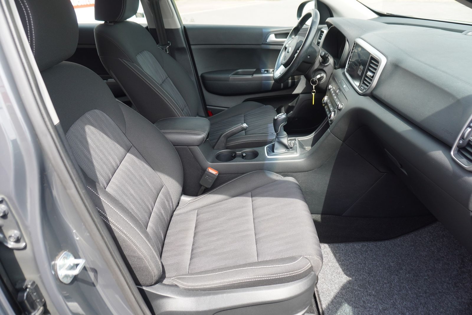 Kia Sportage 1.6 Edition 2WD - Samsaru's Car Outlet