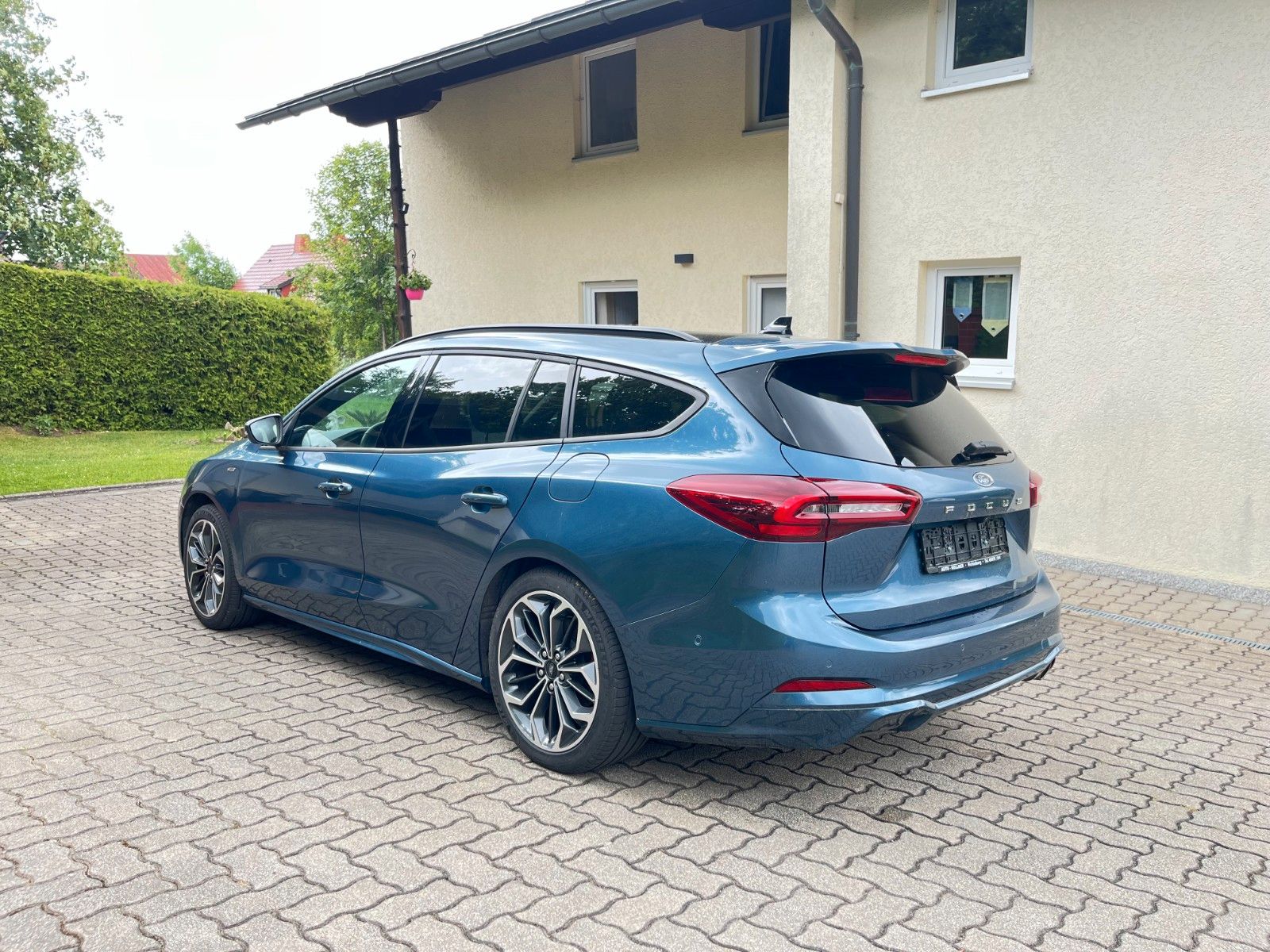 Ford Focus Turnier ST-Line X - Matrix LED, B&O, Pano