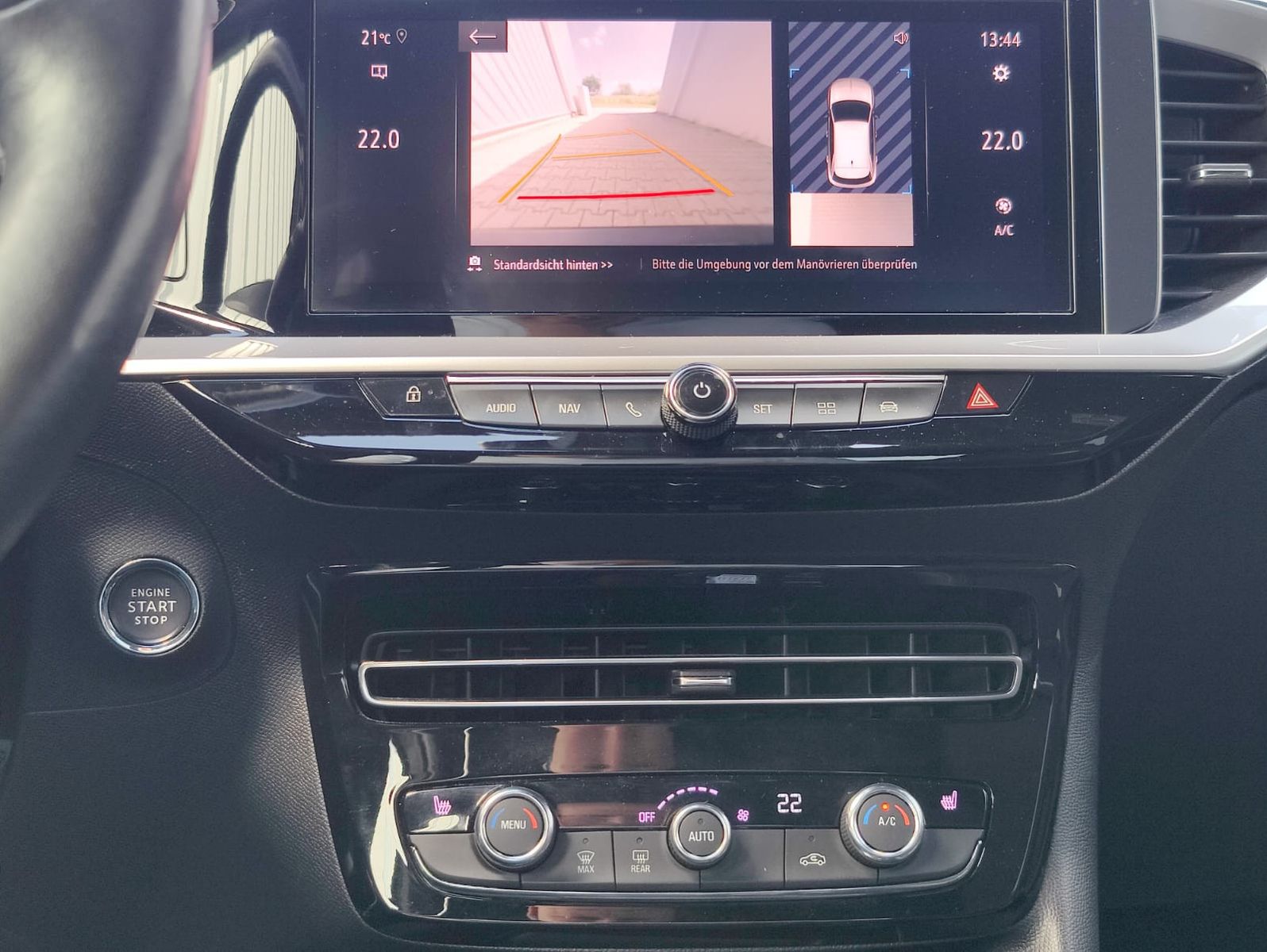 Opel Mokka Ultimate - Samsaru's Car Outlet