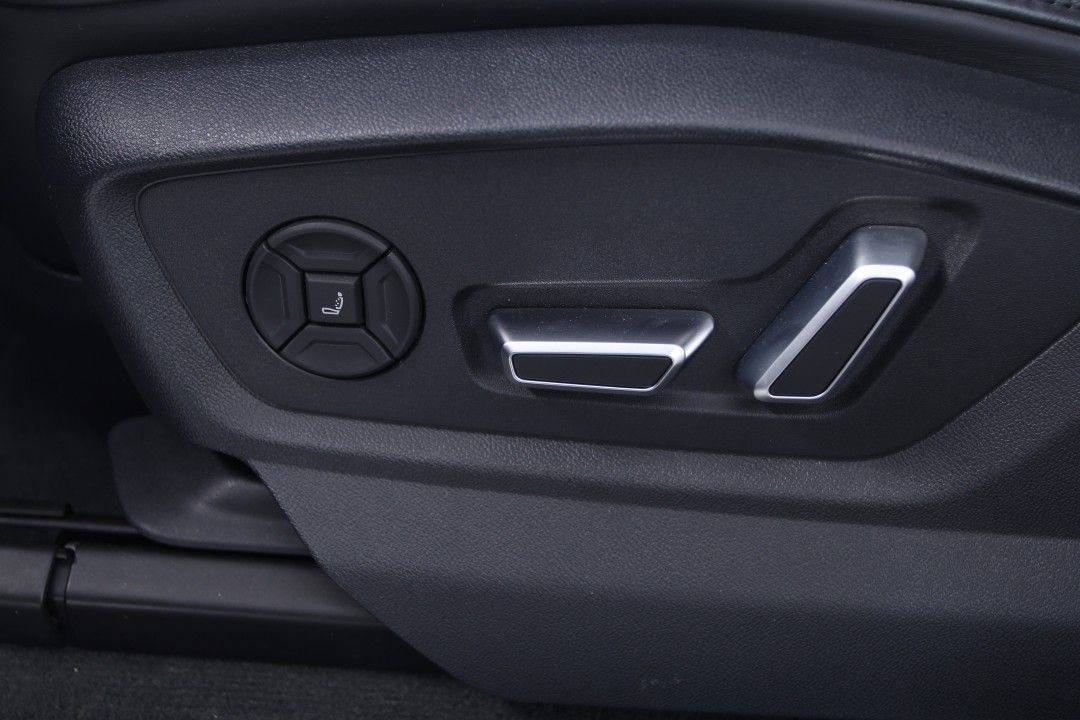 Audi RSQ8 Quattro MHEV 600CP